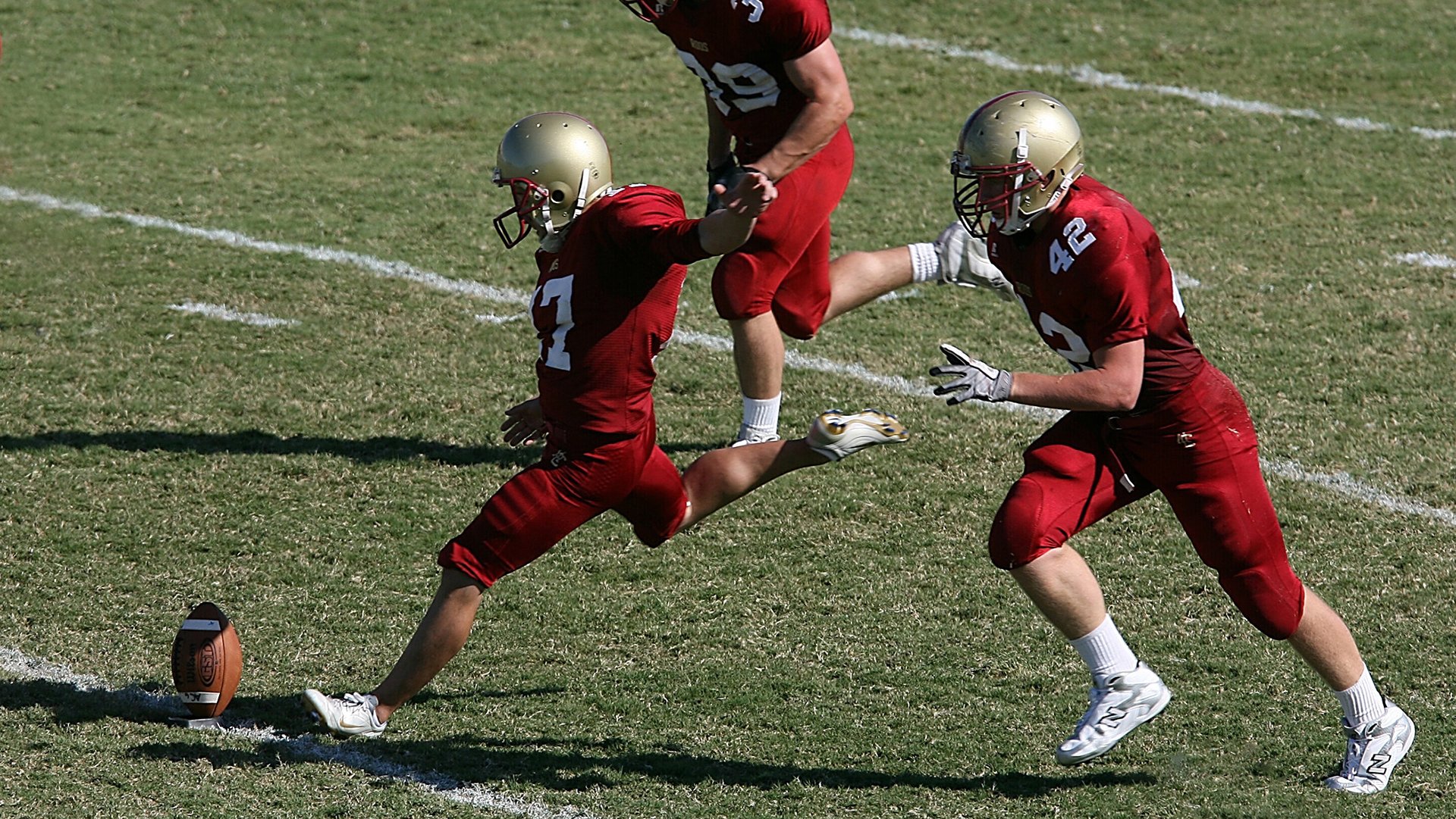 九游-基层足球赛事覆盖范围有限，基层足球协会组织机构